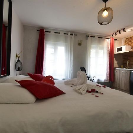 Appartement Jacuzzi Privatif : Urban Love Verneuil d'Avre et d'Iton Exterior foto