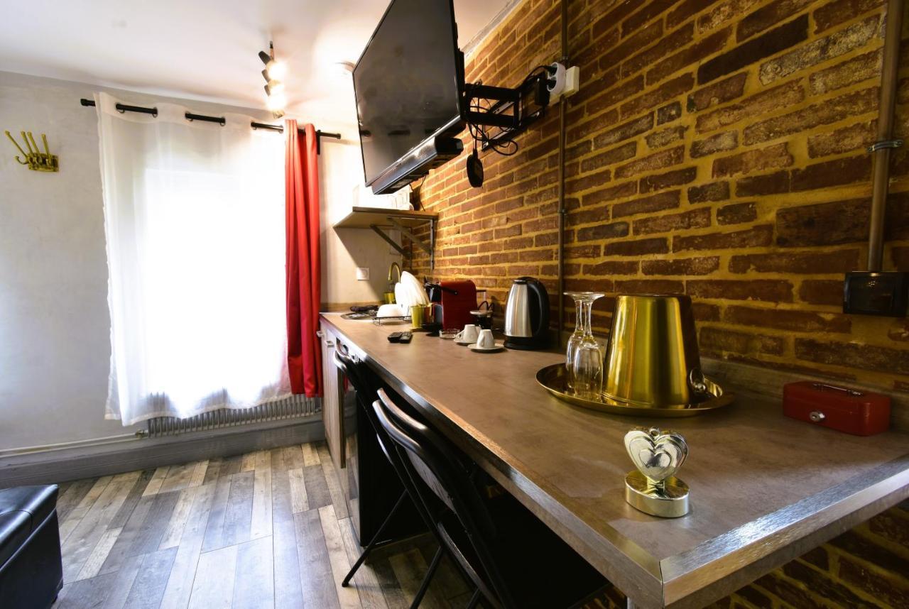 Appartement Jacuzzi Privatif : Urban Love Verneuil d'Avre et d'Iton Exterior foto